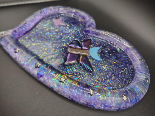 Heart-shaped purple Loomlight glitter tray - side angle showing rainbow shimmer and star charms