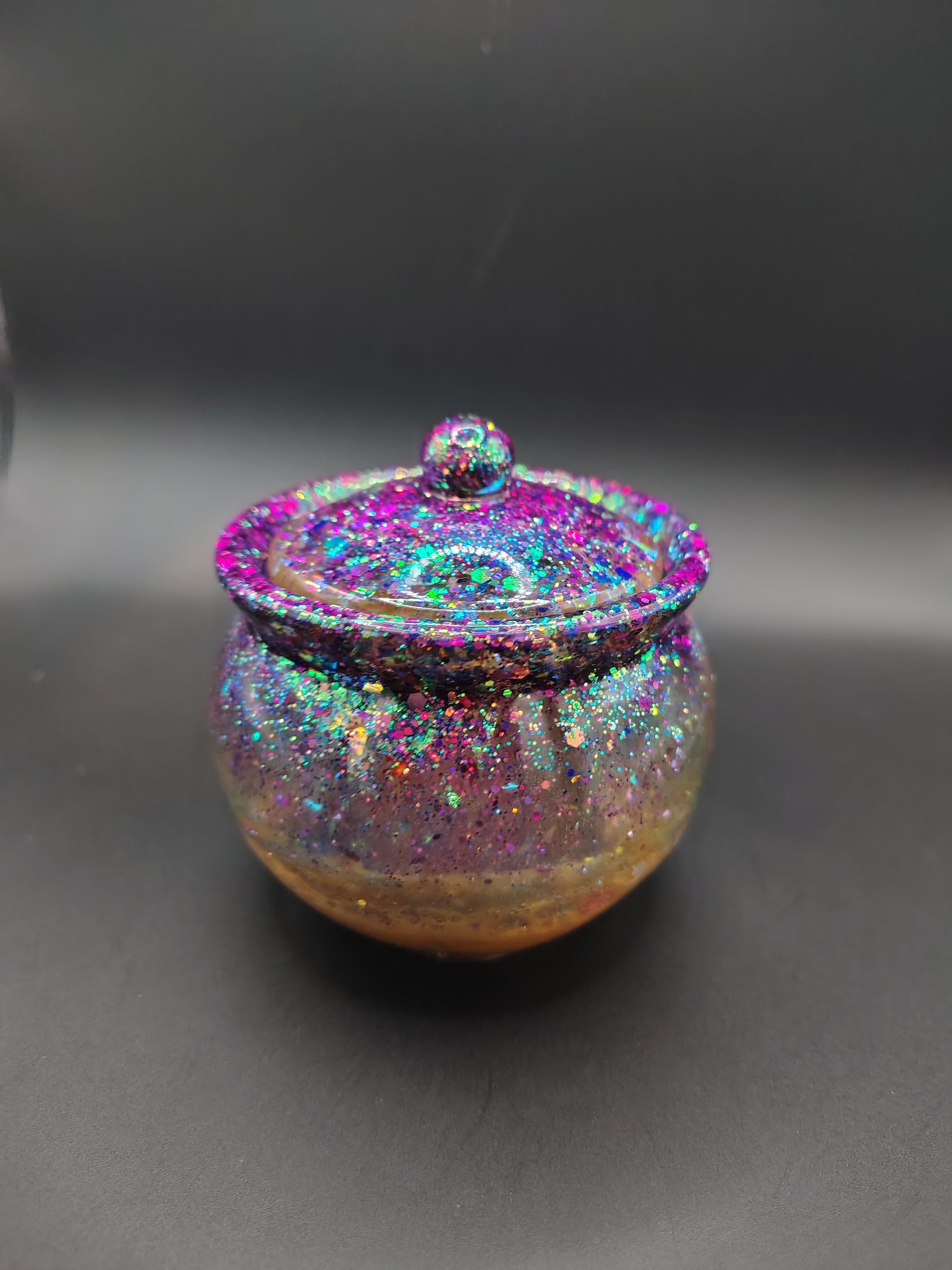 Loomlight™ Glow Jar - Galaxy Glow style with lid on, purple magenta holographic glitter