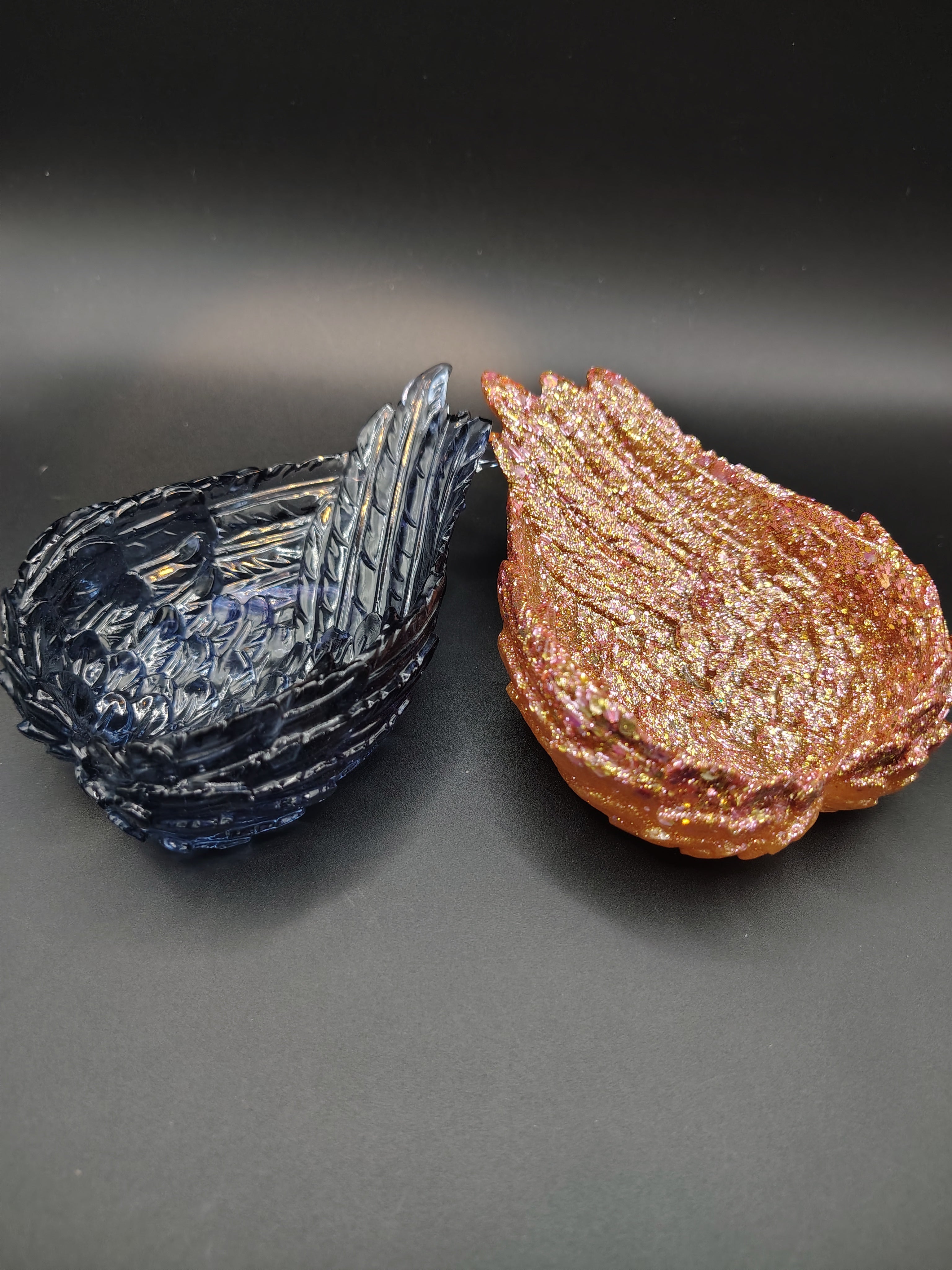Wing Heart Trinket Dish - Rose Gold Glitter detail